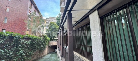 3 bedrooms Apartment in Milan, Italy No. 352250 12