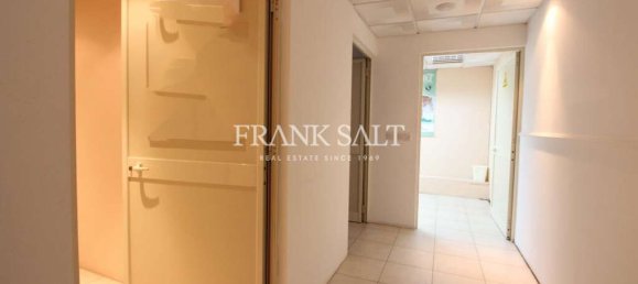 40m² Shop in Zurrieq, Malta No. 13044 6