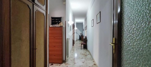 3 Schlafzimmer Wohnung in Palermo, Italy, Nr. 314434 8