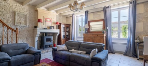 Casa de 3 dormitorios en Matha, France No. 276489 7