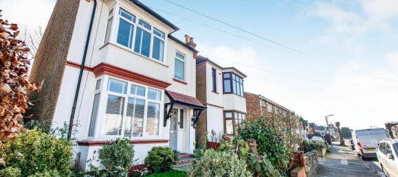 4 Schlafzimmer Haus in Gravesend, United Kingdom, Nr. 10516 7