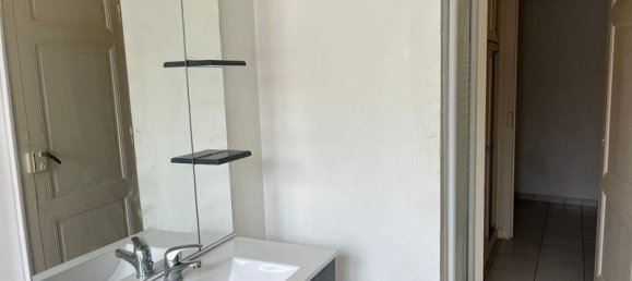 Дом с 1 спальней в Сен-Дени-де-Пиль, Франция № 192608 3