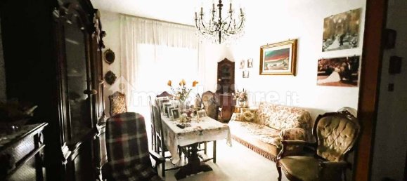 2 Schlafzimmer Wohnung in Rome, Italy, Nr. 196858 3