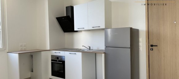 2 bedrooms Apartment in Chartres, France No. 52146 4