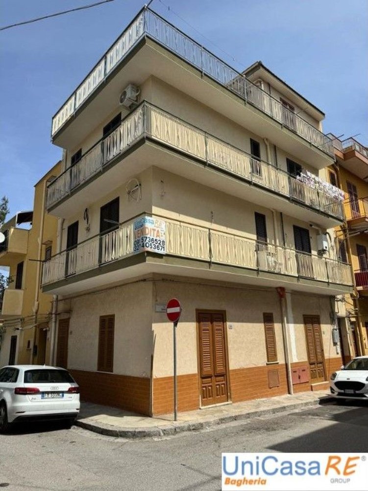 3 bedrooms Apartment in Bagheria, Italy No. 403433