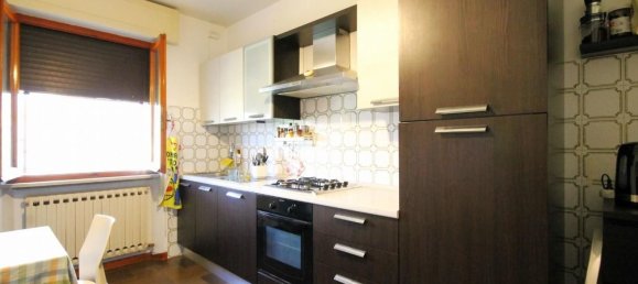 6 rooms Apartment in Capannori, Italy No. 274035 6