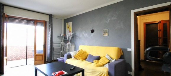 6 rooms Apartment in Capannori, Italy No. 274035 2