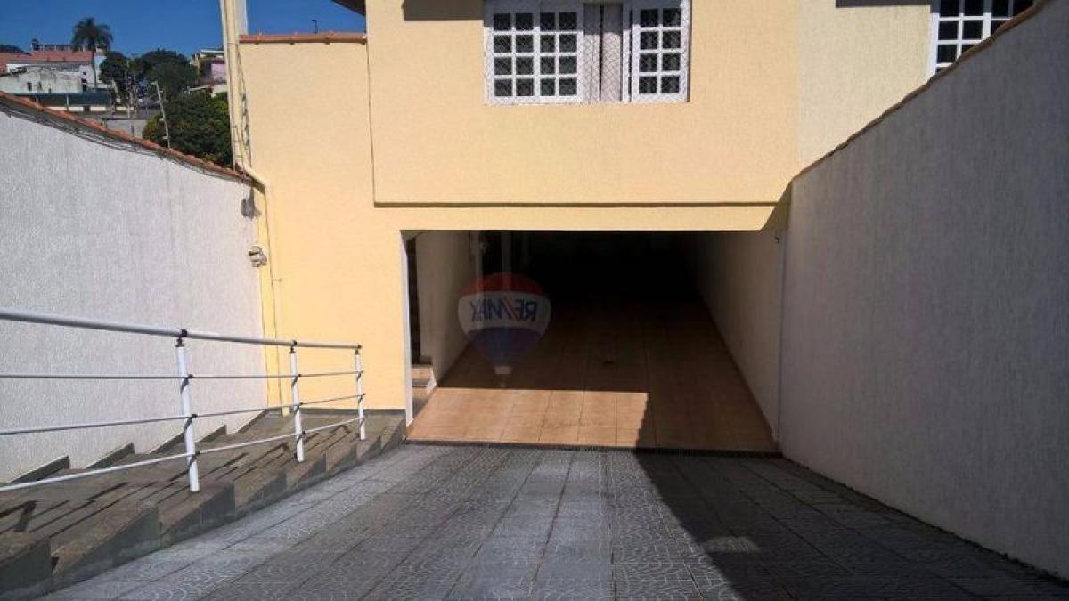 Дом с 4 спальнями в Сан-Паулу, Бразилия № 516157