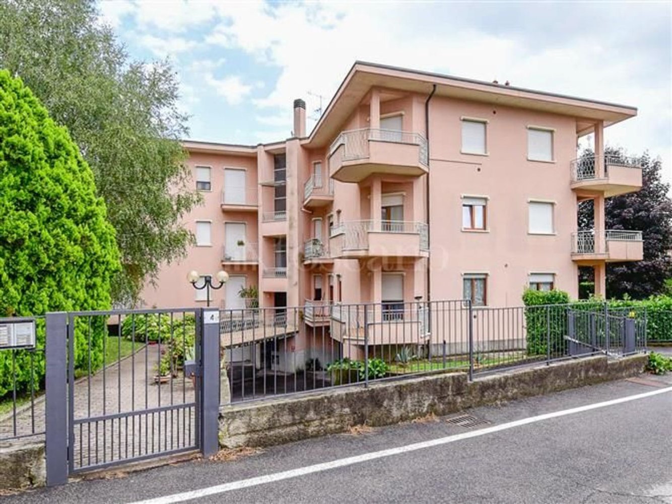 Apartamento de 2 divisões em Montorfano, Italy N.º 291948