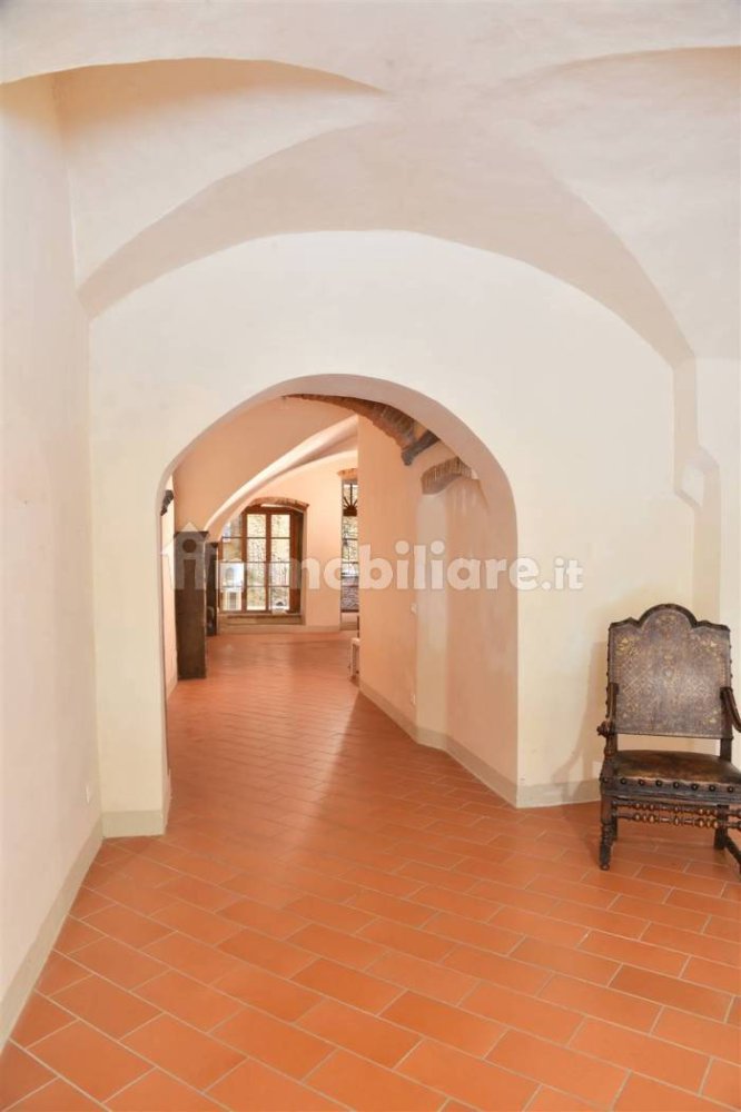 3 rooms Commercial property in San Casciano in Val di Pesa, Italy No. 35171