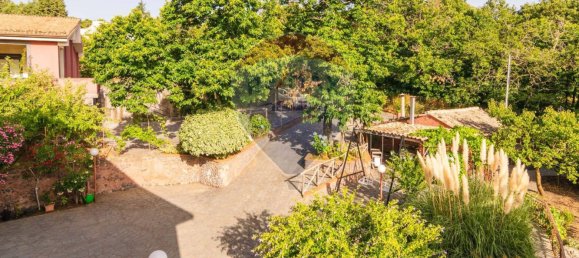 Villa de 4 dormitorios en Adrano, Italy No. 73926 4