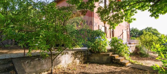 Villa de 4 dormitorios en Adrano, Italy No. 73926 32