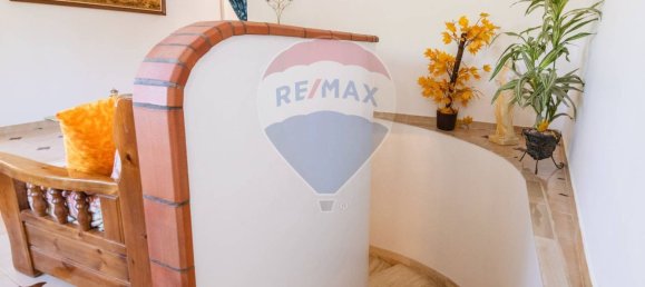 Villa de 4 dormitorios en Adrano, Italy No. 73926 17