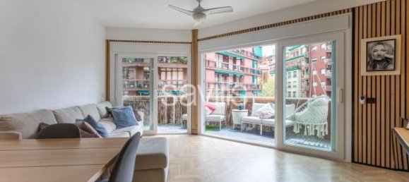 Apartamento de 4 dormitorios en Eixample, Spain No. 182340 38