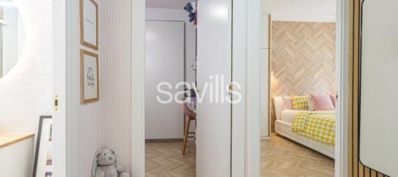 Apartamento de 4 dormitorios en Eixample, Spain No. 182340 11