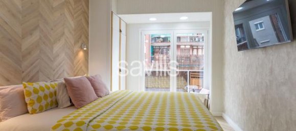 Apartamento de 4 dormitorios en Eixample, Spain No. 182340 12