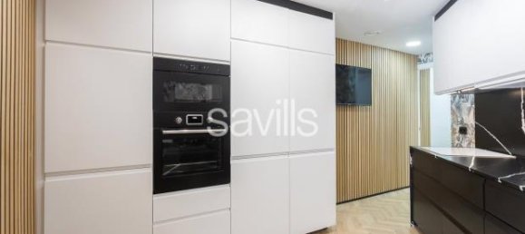 Apartamento de 4 dormitorios en Eixample, Spain No. 182340 9