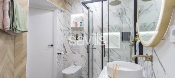 Apartamento de 4 dormitorios en Eixample, Spain No. 182340 31