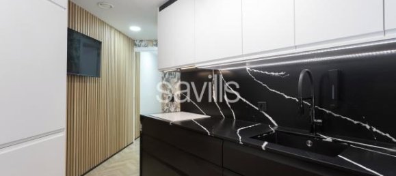 Apartamento de 4 dormitorios en Eixample, Spain No. 182340 8