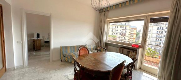 Apartamento de 4 dormitorios en Rome, Italy No. 316264 4
