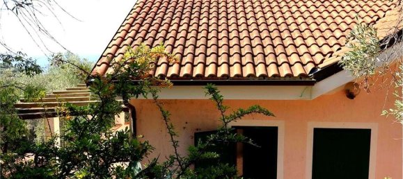 13 rooms Villa in Imperia, Italy No. 36209 4