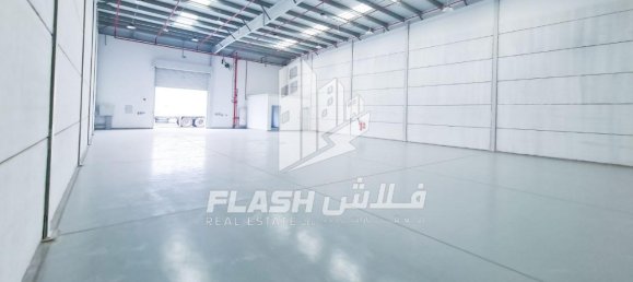 464.5m² Warehouse in RAK FTZ, UAE No. 39487 2