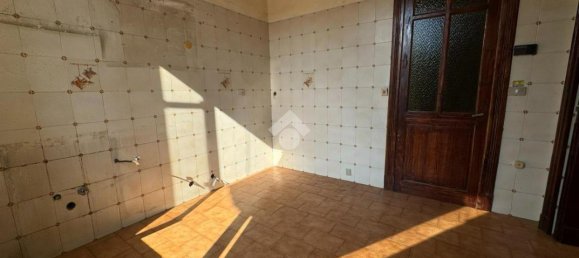 4-salle Appartement à Verzuolo, Italy No. 24713 10