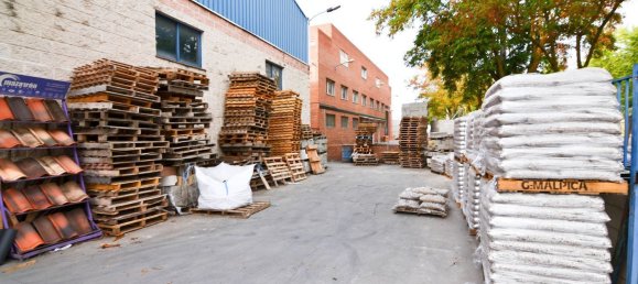 949m² Commercial property in Navalcarnero, Spain No. 111703 3