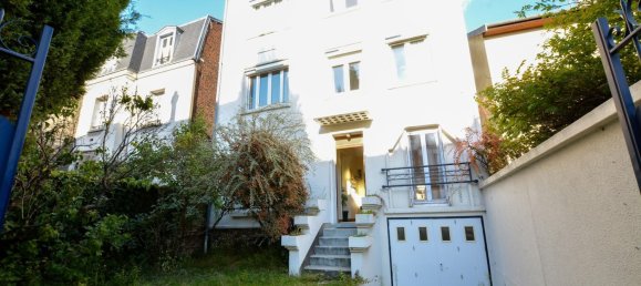 6 bedrooms House in Courbevoie, France No. 165783 11