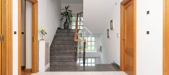 9 bedrooms Villa in A Coruna, Spain No. 47419 12