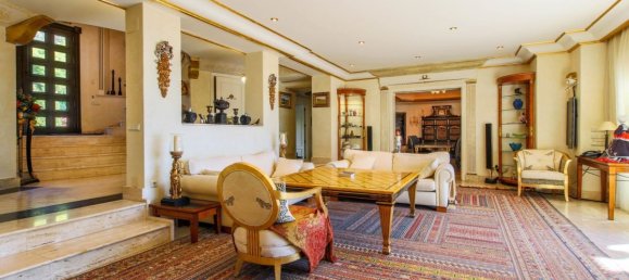 5 bedrooms Villa in Marbella Golden Mile, Spain No. 2953 25