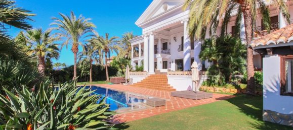 5 bedrooms Villa in Marbella Golden Mile, Spain No. 2953 2