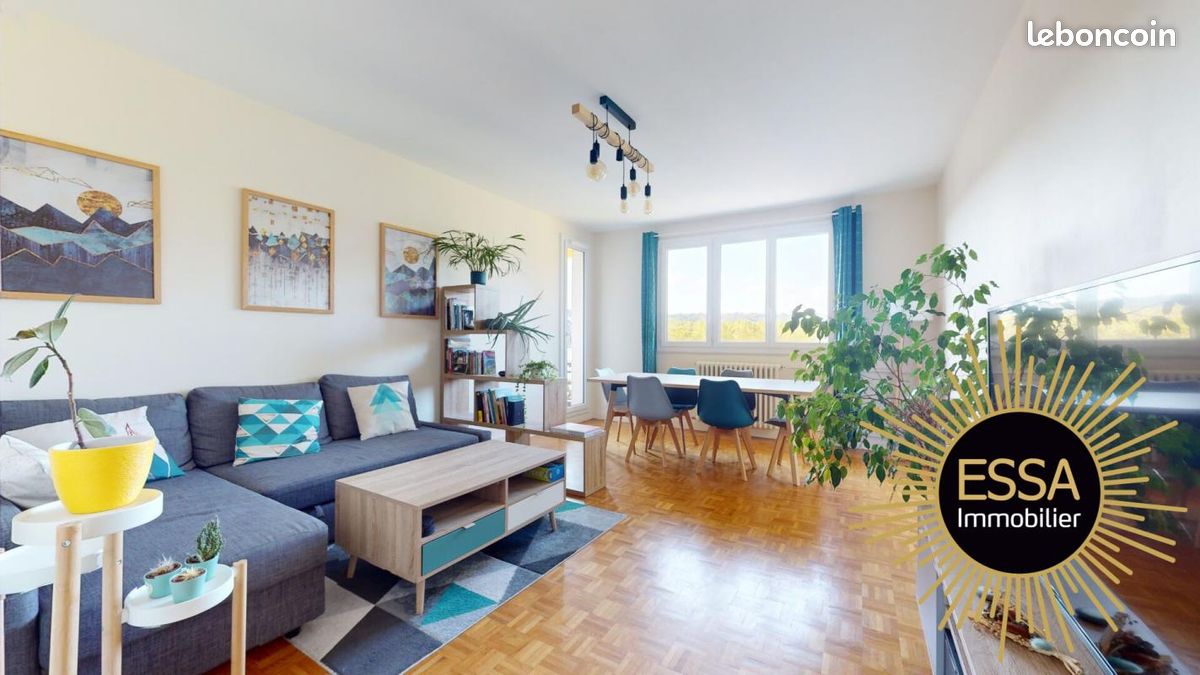 Квартира с 2 спальнями в Вирофле, Франция № 325400