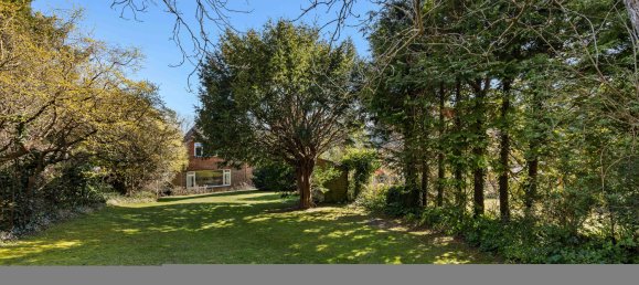 3 bedrooms House in Eastbourne, United Kingdom No. 1035 23