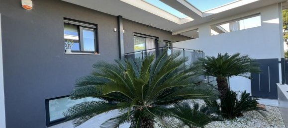 4 rooms Villa in Bari, Italy No. 142631 17