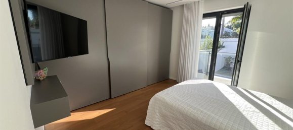 4 rooms Villa in Bari, Italy No. 142631 6