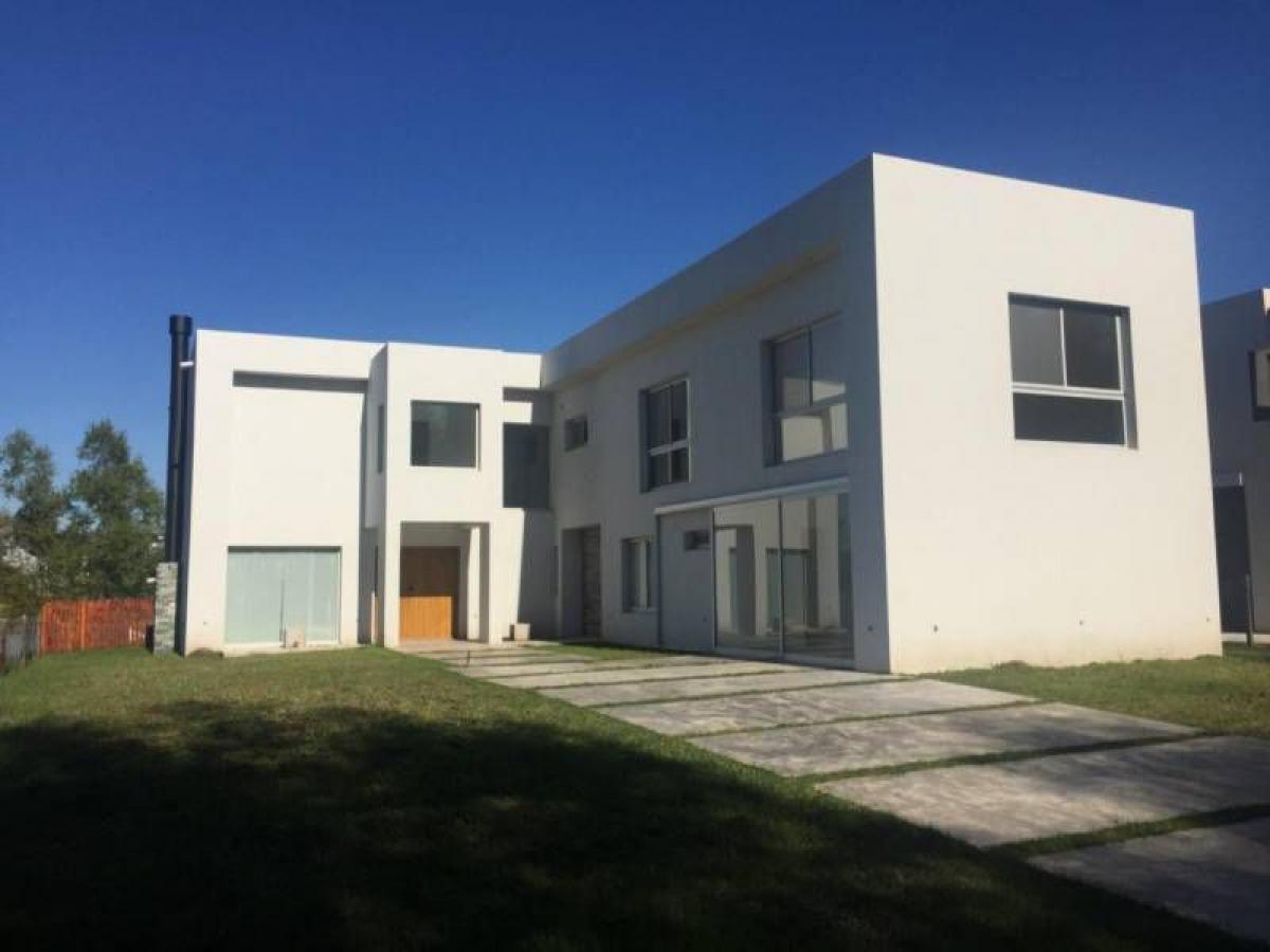 4 bedrooms House in Tigre, Argentina No. 799