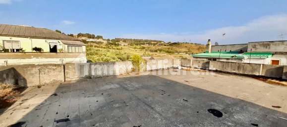 4 rooms Building in Catanzaro, Italy No. 80053 10