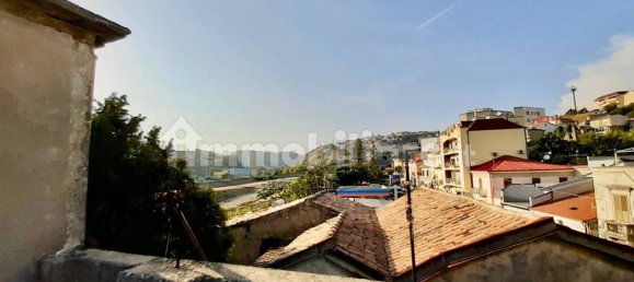 4 rooms Building in Catanzaro, Italy No. 80053 8