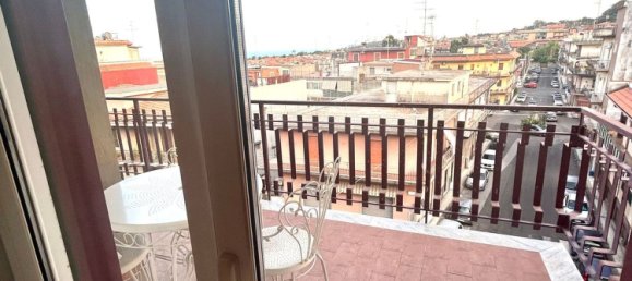 4 bedrooms Apartment in Aci Catena, Italy No. 338685 2