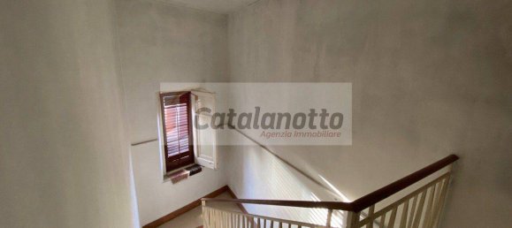 Квартира с 2 спальнями в Кастельветрано, Италия № 116260 6