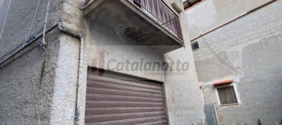 Квартира с 2 спальнями в Кастельветрано, Италия № 116260 23