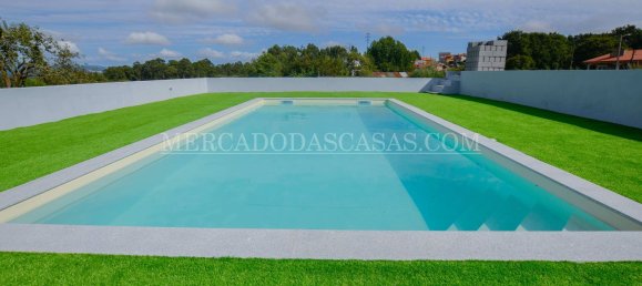 5 bedrooms House in Argoncilhe, Portugal No. 176525 3