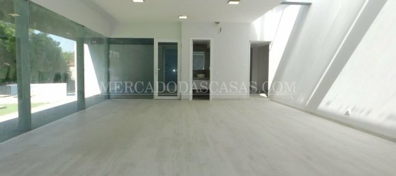 5 bedrooms House in Argoncilhe, Portugal No. 176525 9