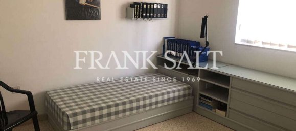 4 bedrooms Villa in Attard, Malta No. 11262 6