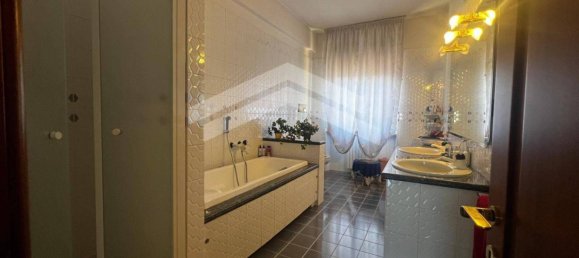 5 bedrooms Apartment in Campobasso, Italy No. 228709 26