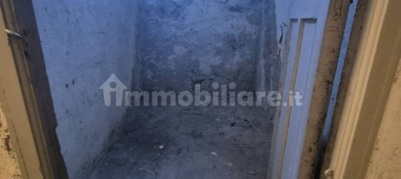 Entrepôt à Rome, Italy 8m² No. 202984 4