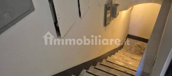 Entrepôt à Rome, Italy 8m² No. 202984 2