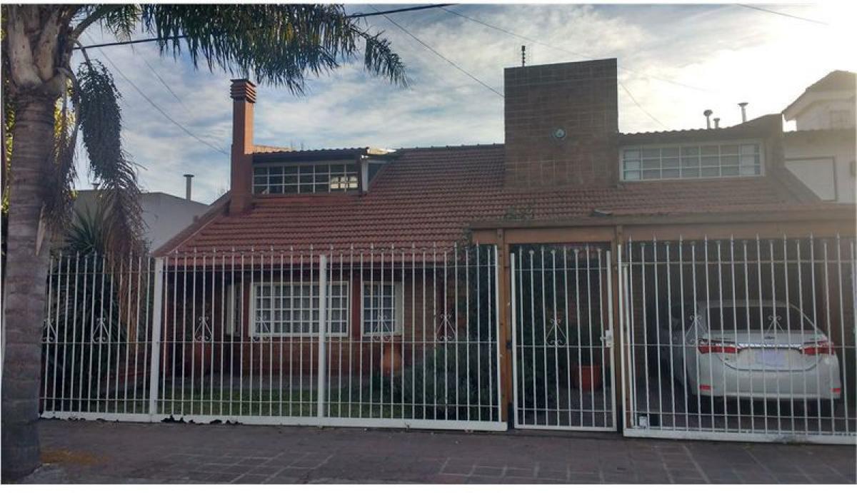 3 bedrooms House in Cordoba, Argentina No. 53456