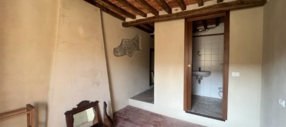 1 bedroom House in Gallicano, Italy No. 57766 19